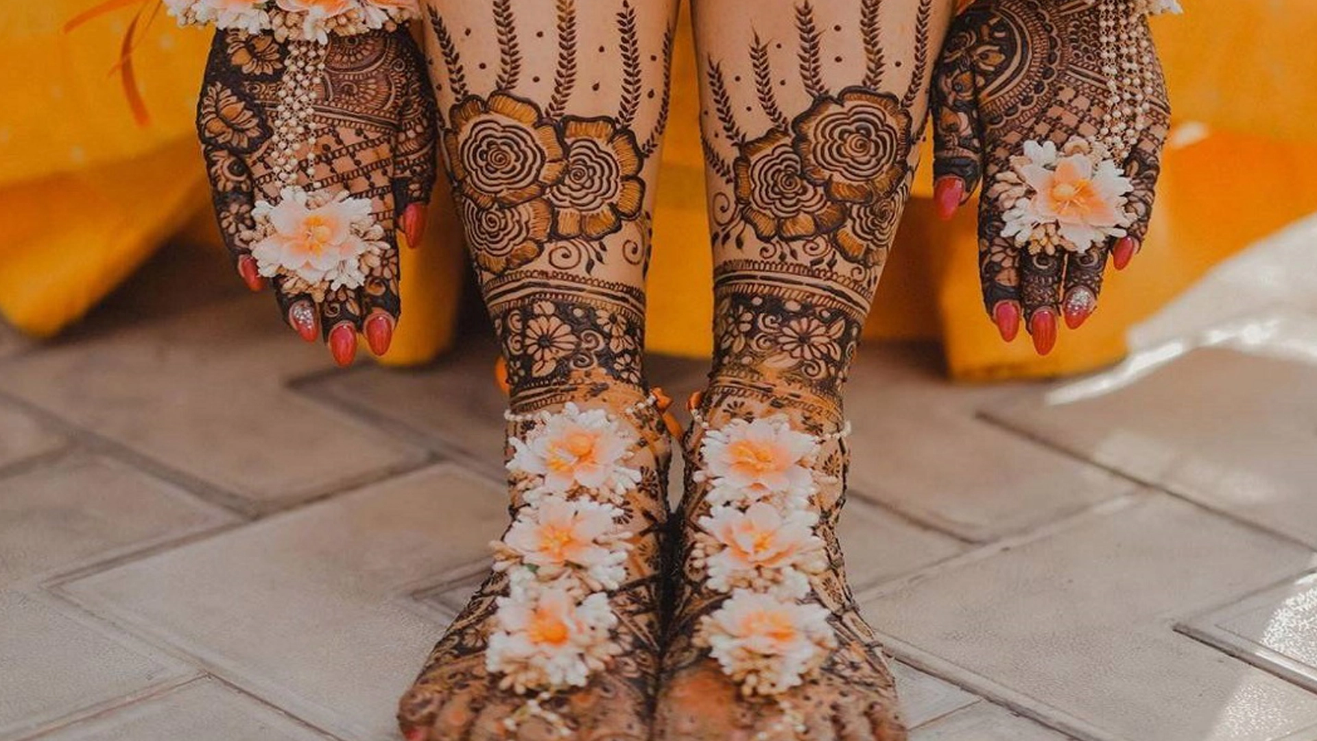 Leg-Mehandi-Artist