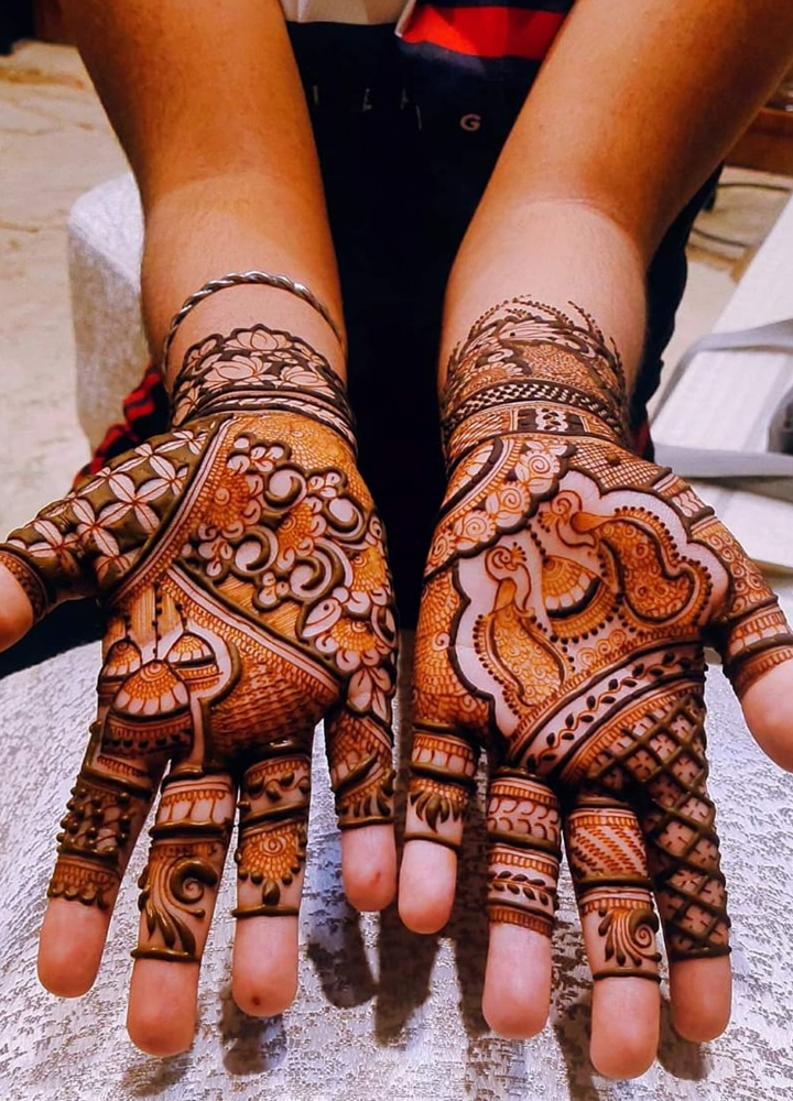 Gallery-Latest Mehandi Work